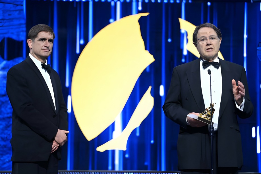 Marcel Theroux Literary Works