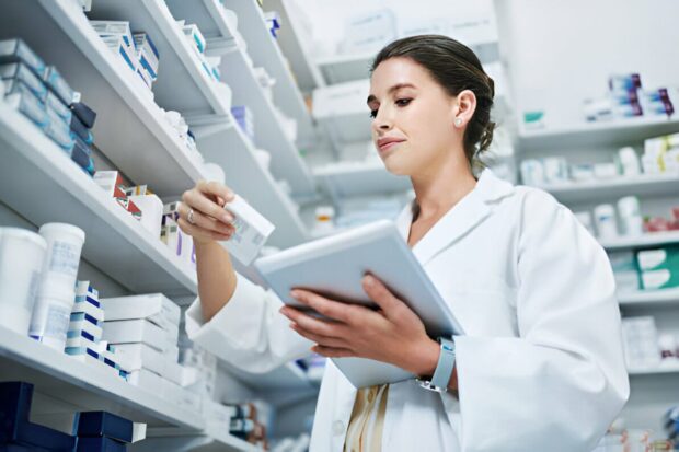 Clinical Pharmacy Careers: Path to Specialized Pharmacy Jobs