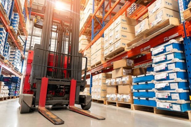 How to Choose the Right Goods Lift: A Comprehensive Guide