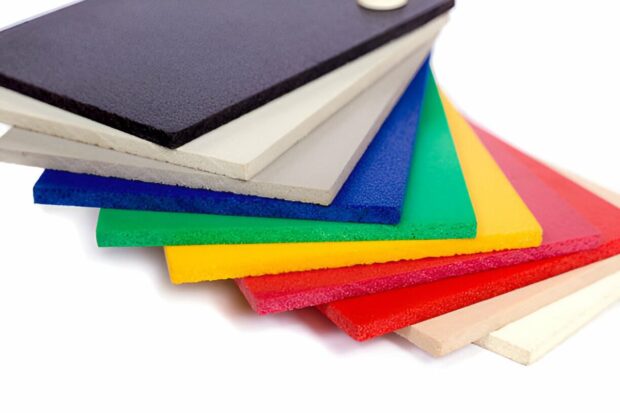 Enhance In-Store Fashion with Bold Visual Merchandising