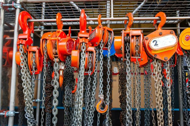 Examples of Chain Hoists Use in Construction Projects